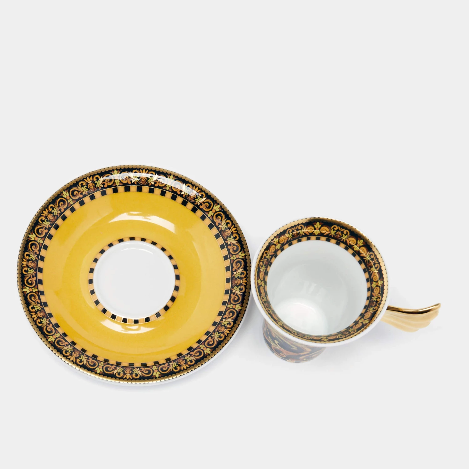 Versace X Rosenthal Black/Gold Porcelain Barocco Espresso Cup And Saucer For Unisex - Image 2