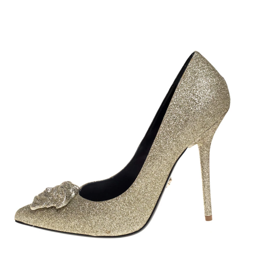 Versace Gold Glitter Fabric Medusa Pointed Toe Pumps Size 40 For Women - Image 2