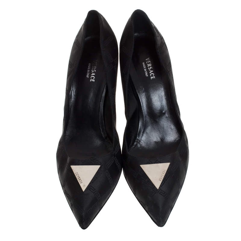 Versace Black Signature Canvas Pointed Toe Pumps Size 40 For Women - Image 3