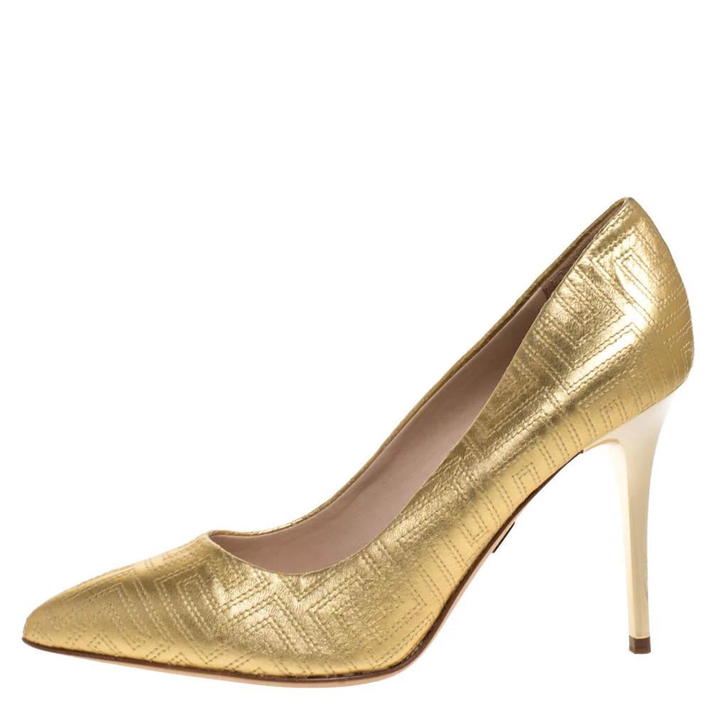 Versace Gold Quilted Leather Pointed Toe Pumps Size 38 For Women - Image 2