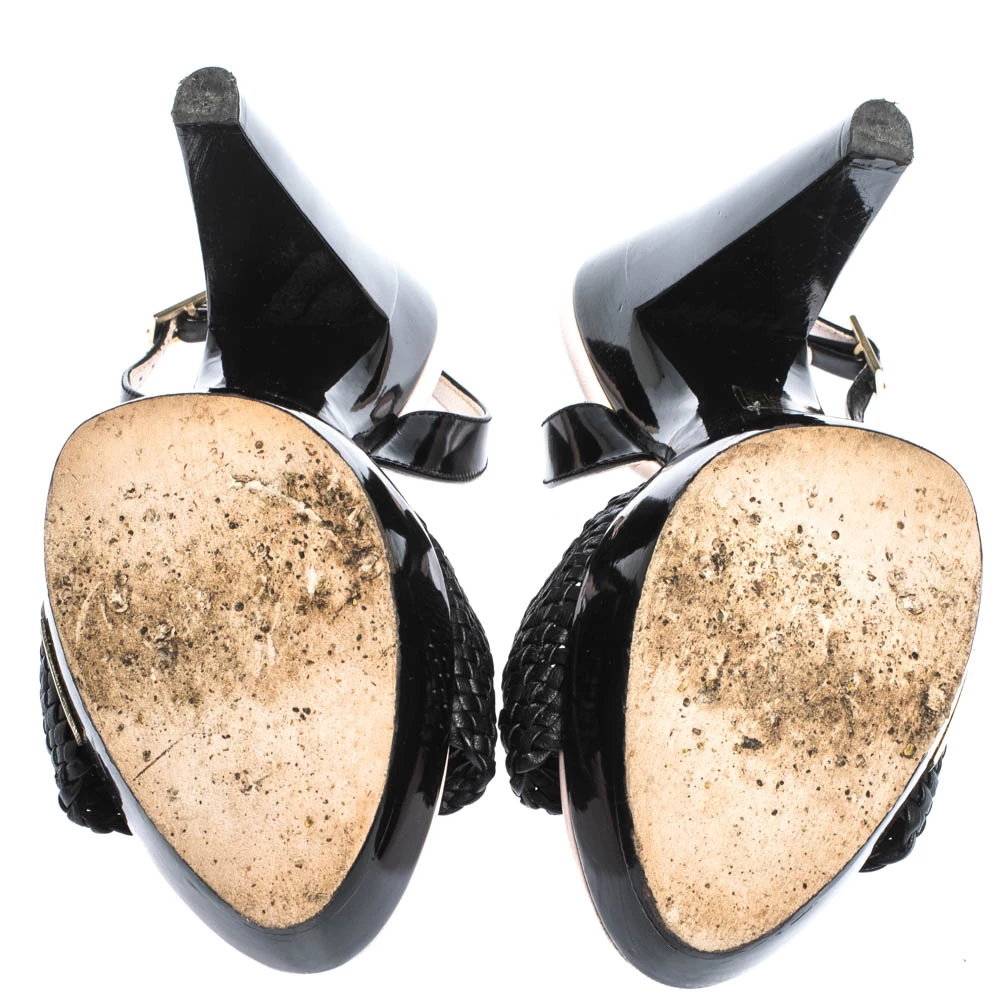 Versace Black Woven Knot Leather And Patent Slingback Platform Sandals Size 36 For Women - Image 6