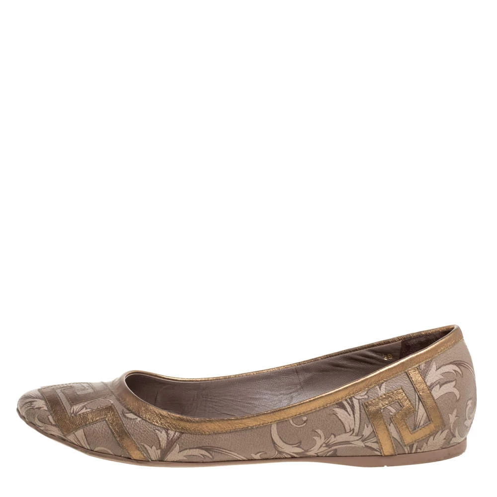 Versace Gold/Brown Leather Ballet Flats Size 39 For Women - Image 2