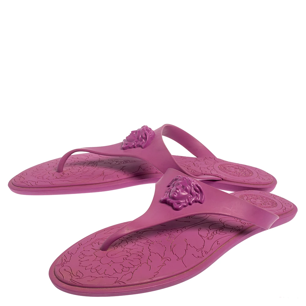 Versace Purple Rubber Medusa Thong Flats Size 39 For Women - Image 4