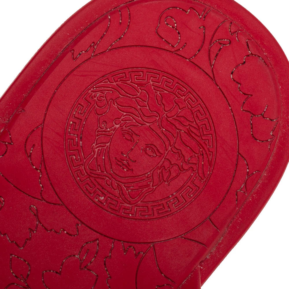 Versace Red Rubber Medusa Thong Flat Sandals Size 39 For Women - Image 7