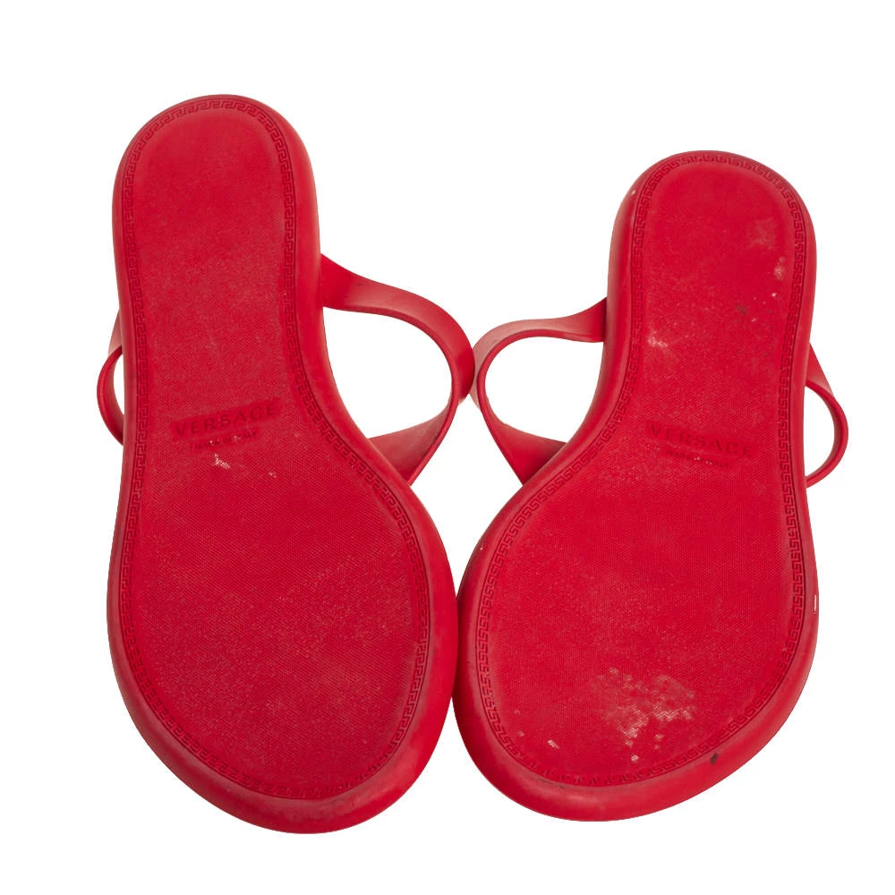 Versace Red Rubber Medusa Thong Flat Sandals Size 39 For Women - Image 6