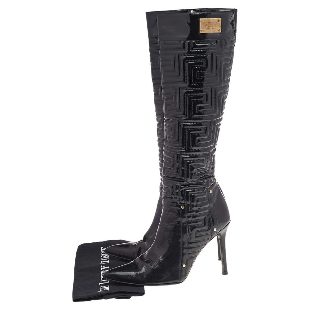 Versace Black Patent Quilted Leather Pointed Toe Knee Length Boots Size 39 For Women - Image 8