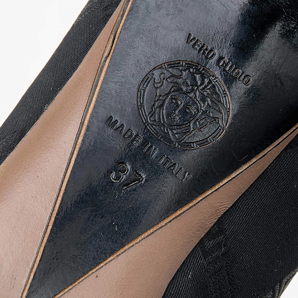 Versace Black Fabric And Patent Leather Medusa Pumps Size 37 For Women - Image 8