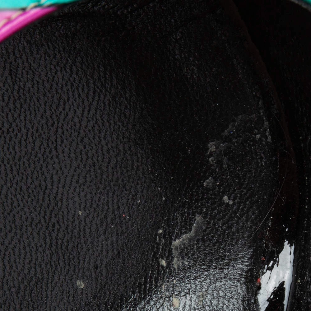 Versace Multicolor Voyage Barocco Print Patent Leather Pumps Size 38 For Women - Image 7