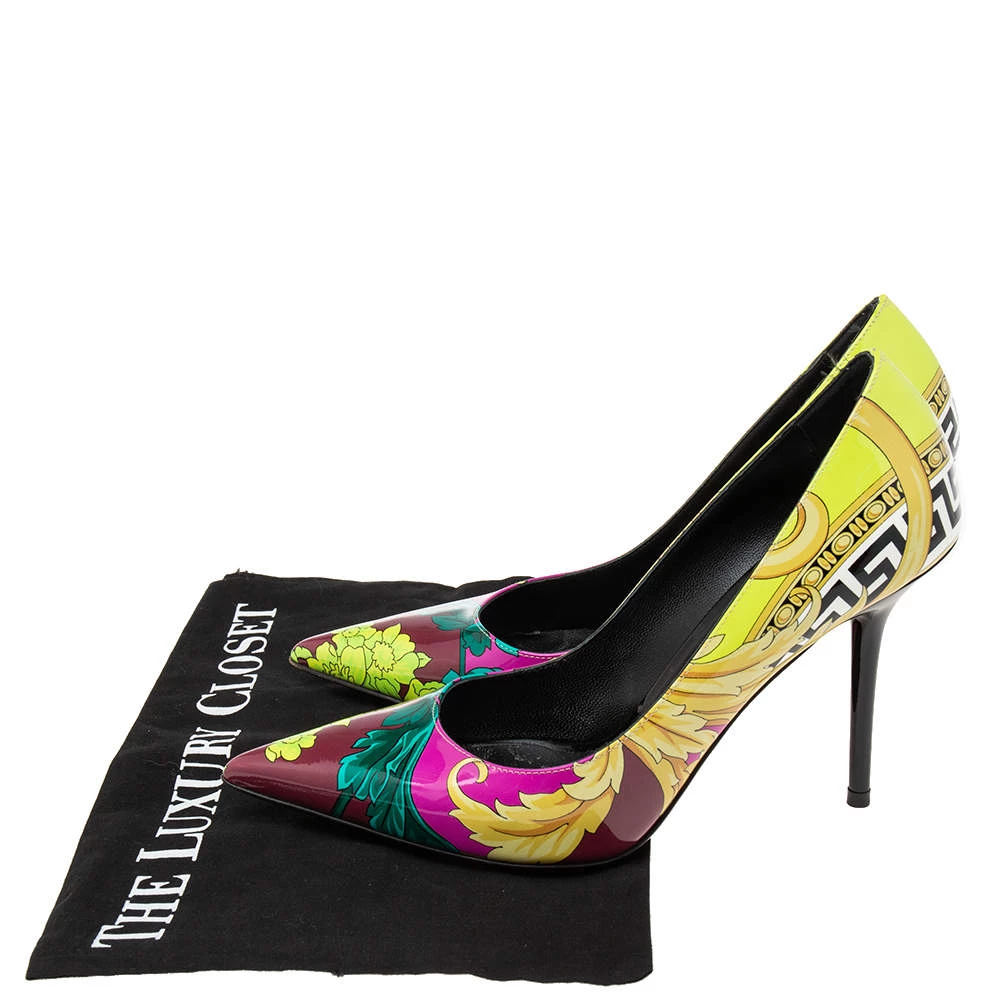 Versace Multicolor Voyage Barocco Print Patent Leather Pumps Size 38 For Women - Image 10