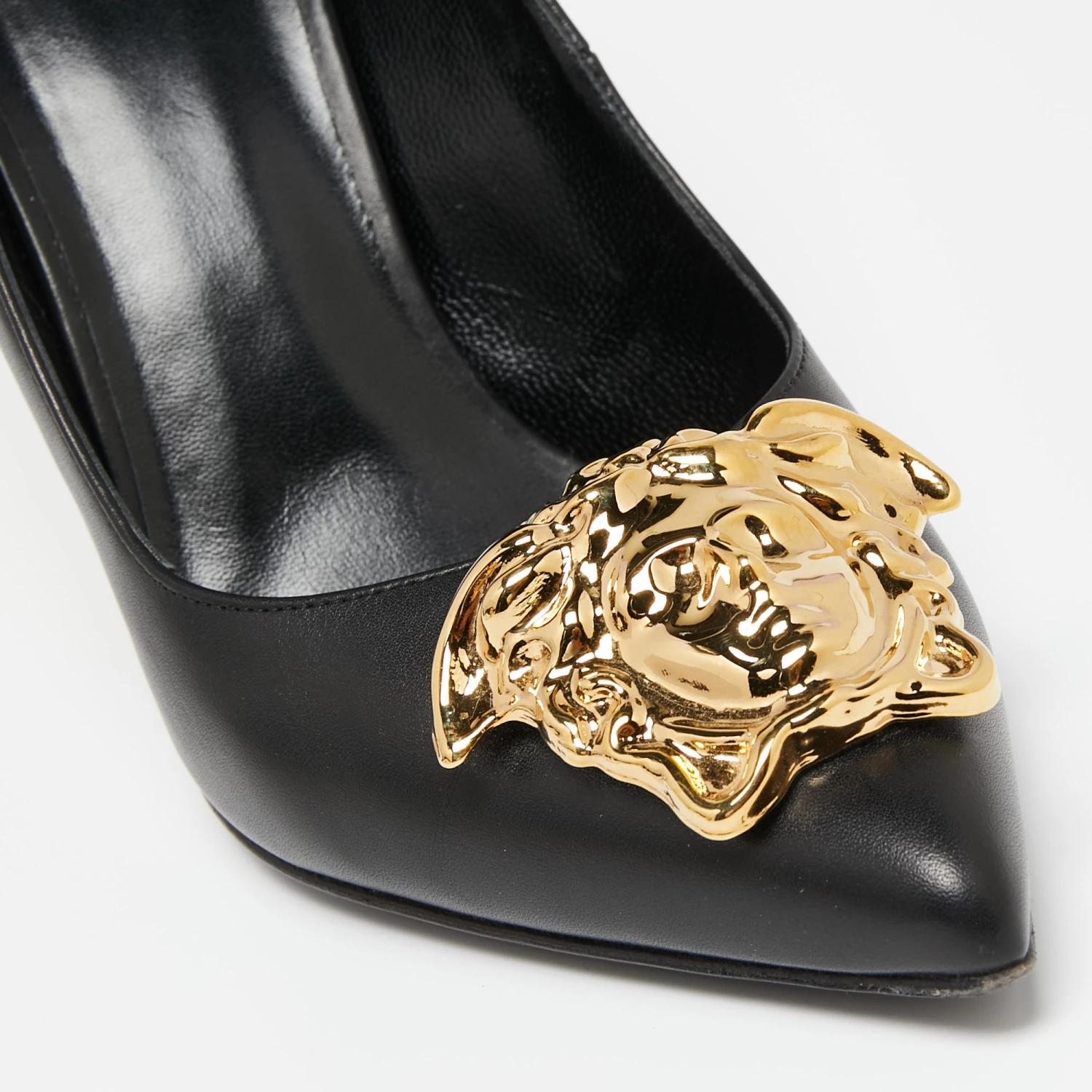Versace Black Leather Medusa Head Pumps Size 37 For Women - Image 7