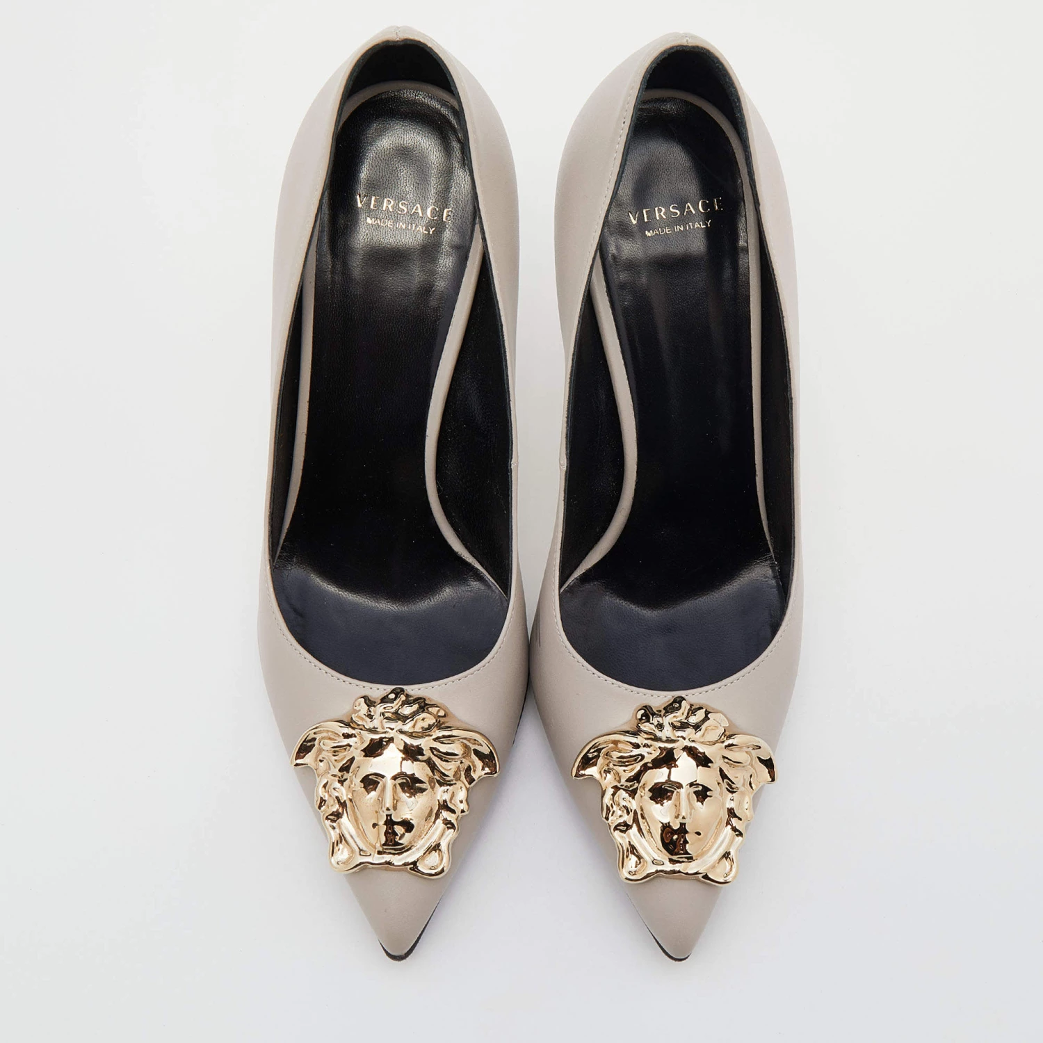 Versace Grey Leather Medusa Pointed Toe Pumps Size 36.5 For Women - Image 3
